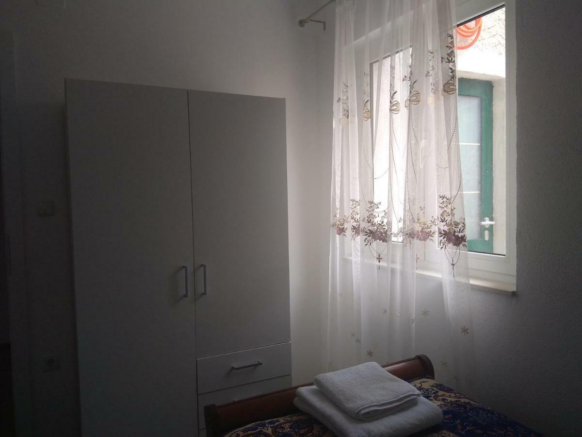 Apartmani Alma Скрадин Экстерьер фото